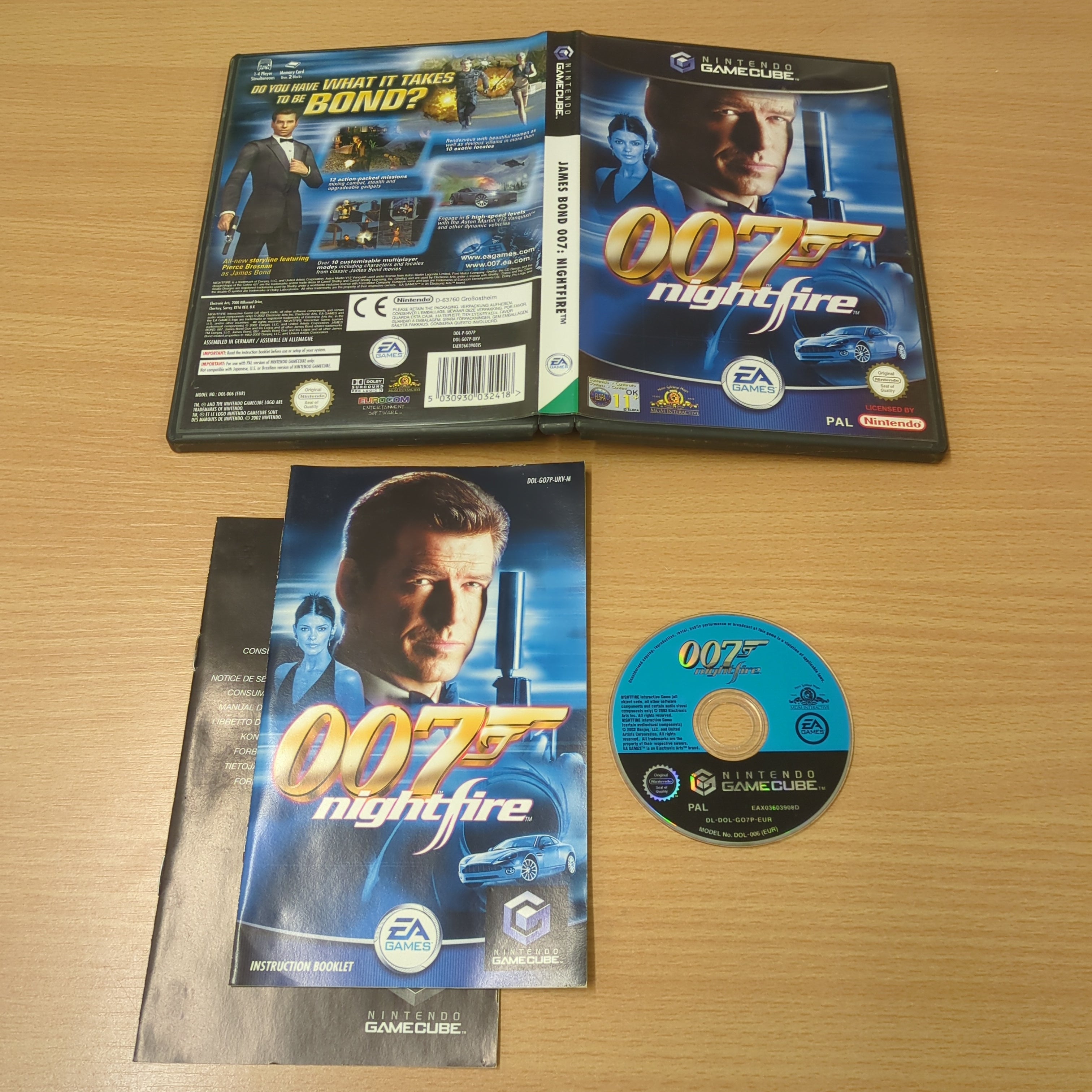 James Bond 007: Nightfire Nintendo GameCube game James Bond 007: Nightfire Nintendo GameCube game